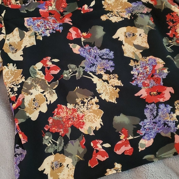 Off shoulder floral top - Picture 2 of 3